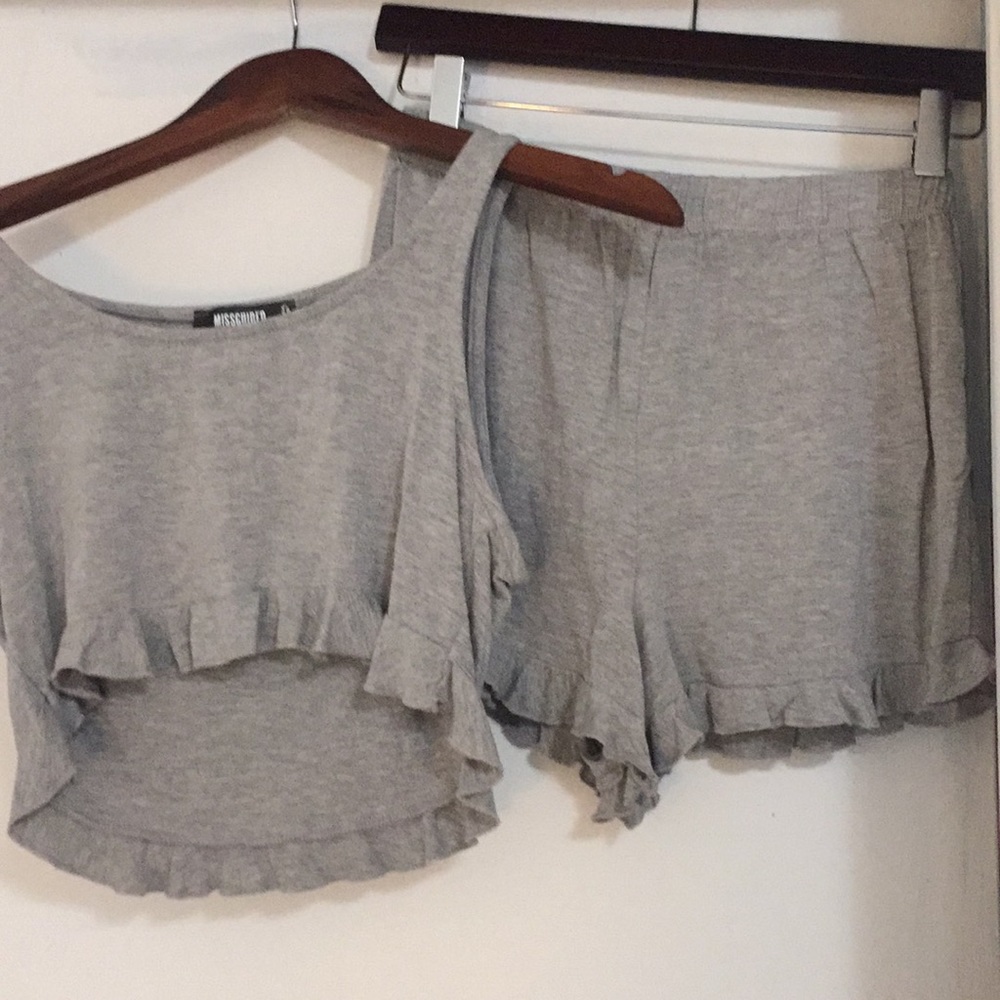 Excellent condition short set